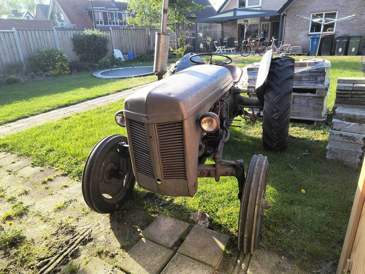 Ferguson TEA-20 - Farm tractor: picture 4 Ferguson TEA-20 - Farm tractor: picture 4