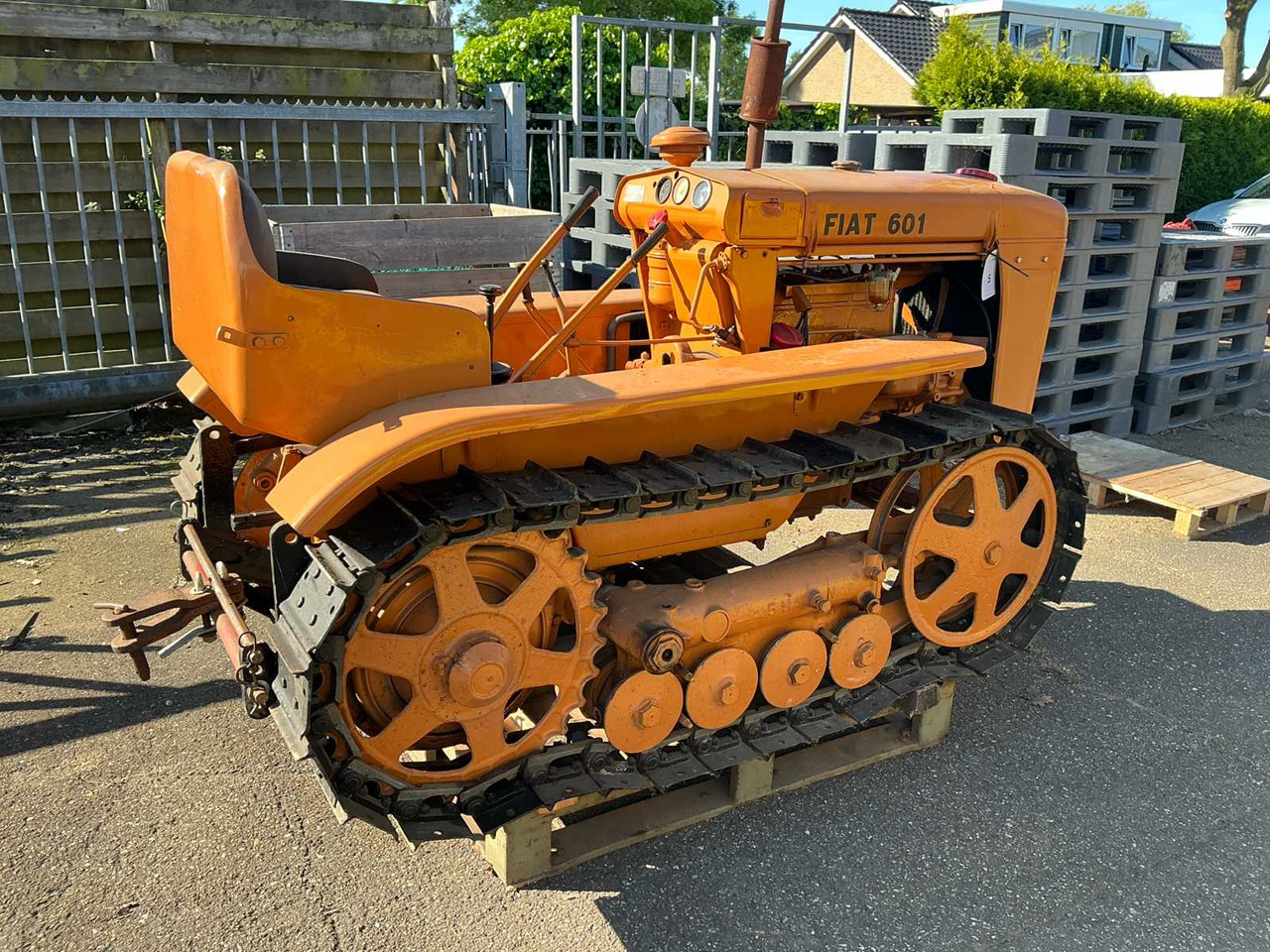 Fiat 601 - Tracked tractor: picture 1 Fiat 601 - Tracked tractor: picture 1