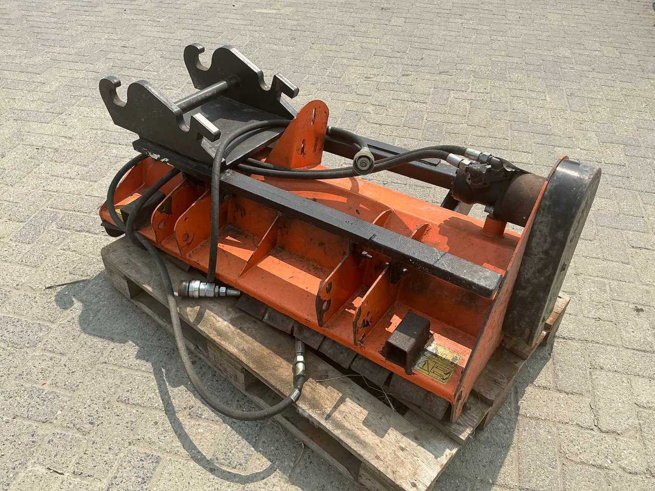 Flail mower 'CW 10' - Flail mower/ Mulcher: picture 3 Flail mower 'CW 10' - Flail mower/ Mulcher: picture 3