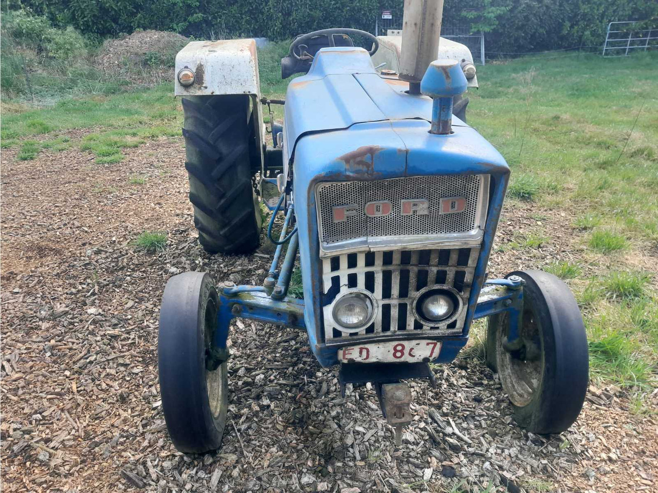 Ford 2000 - Farm tractor: picture 3 Ford 2000 - Farm tractor: picture 3