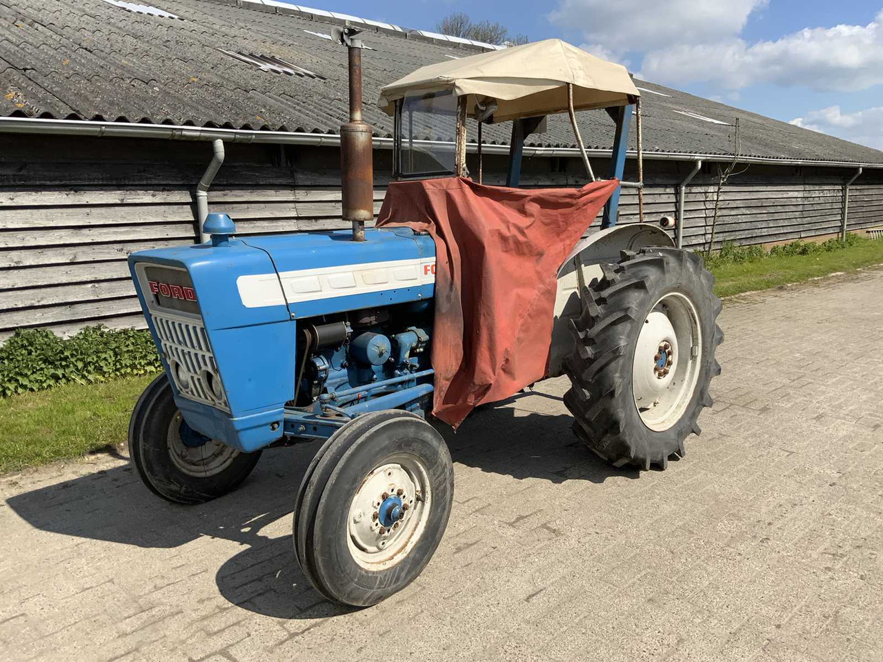Ford 3000 - Farm tractor: picture 1 Ford 3000 - Farm tractor: picture 1