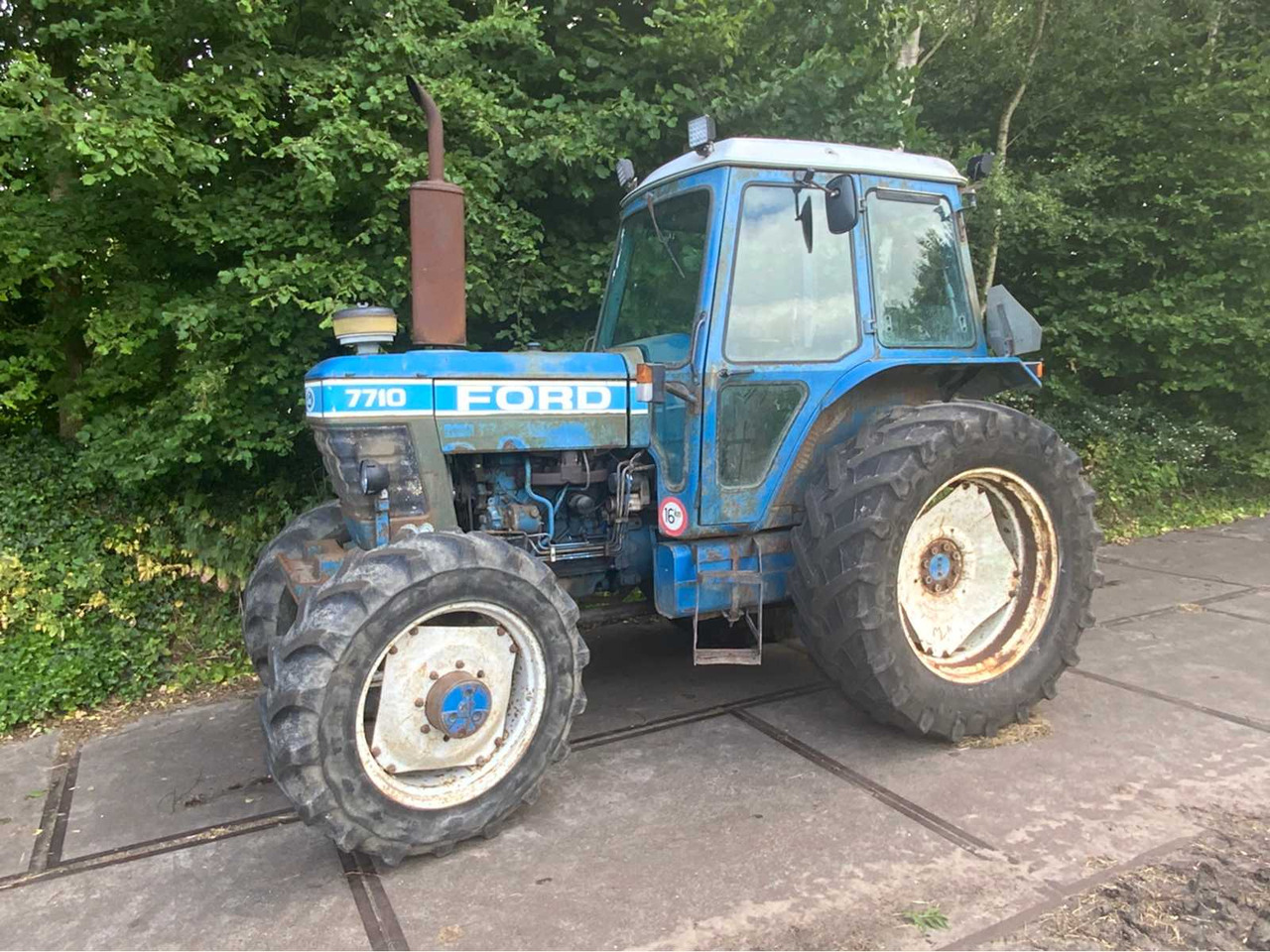 Ford 7710 - Farm tractor: picture 3 Ford 7710 - Farm tractor: picture 3