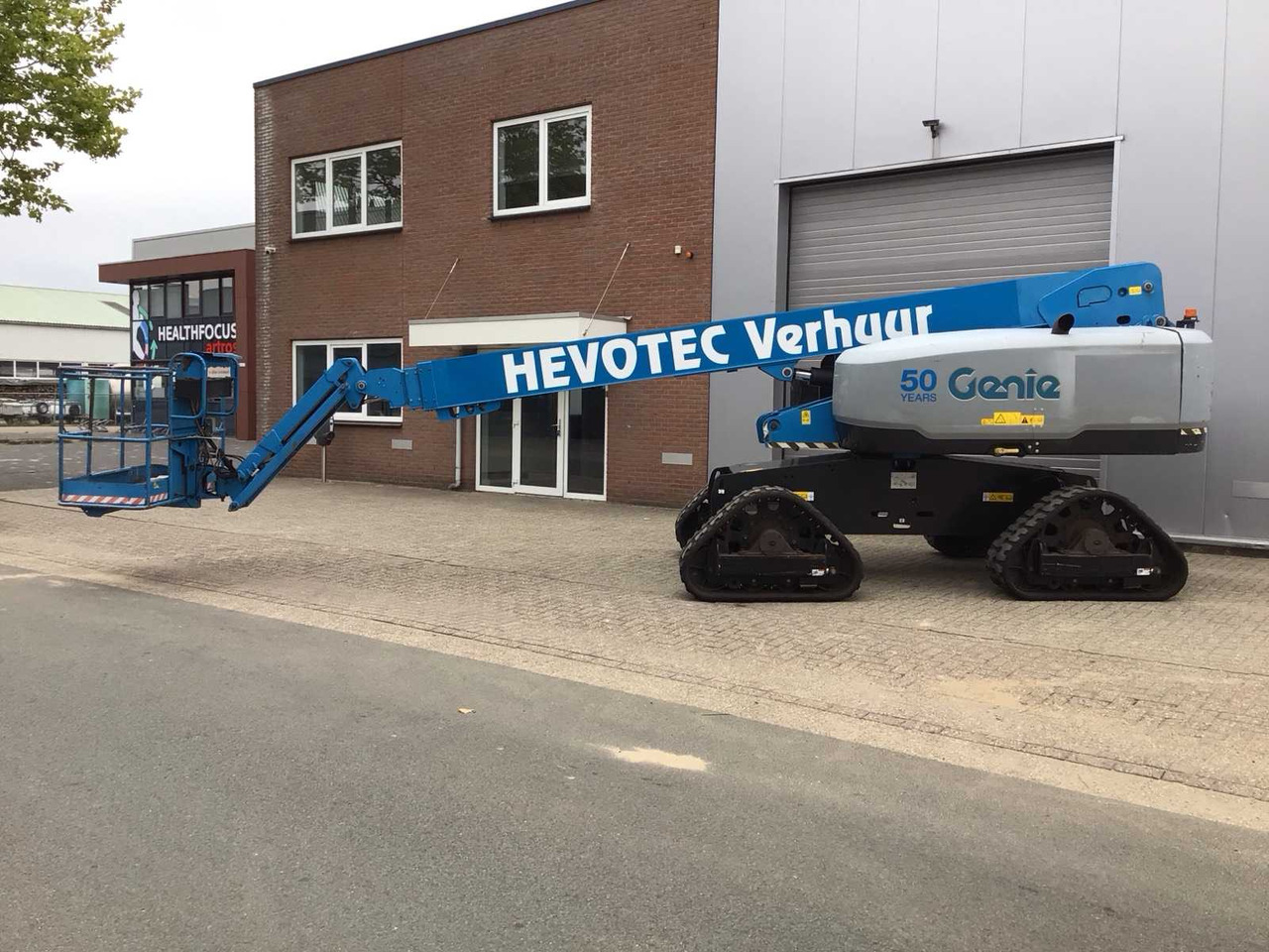 GENIE S-65TRAX - Aerial platform: picture 2 GENIE S-65TRAX - Aerial platform: picture 2