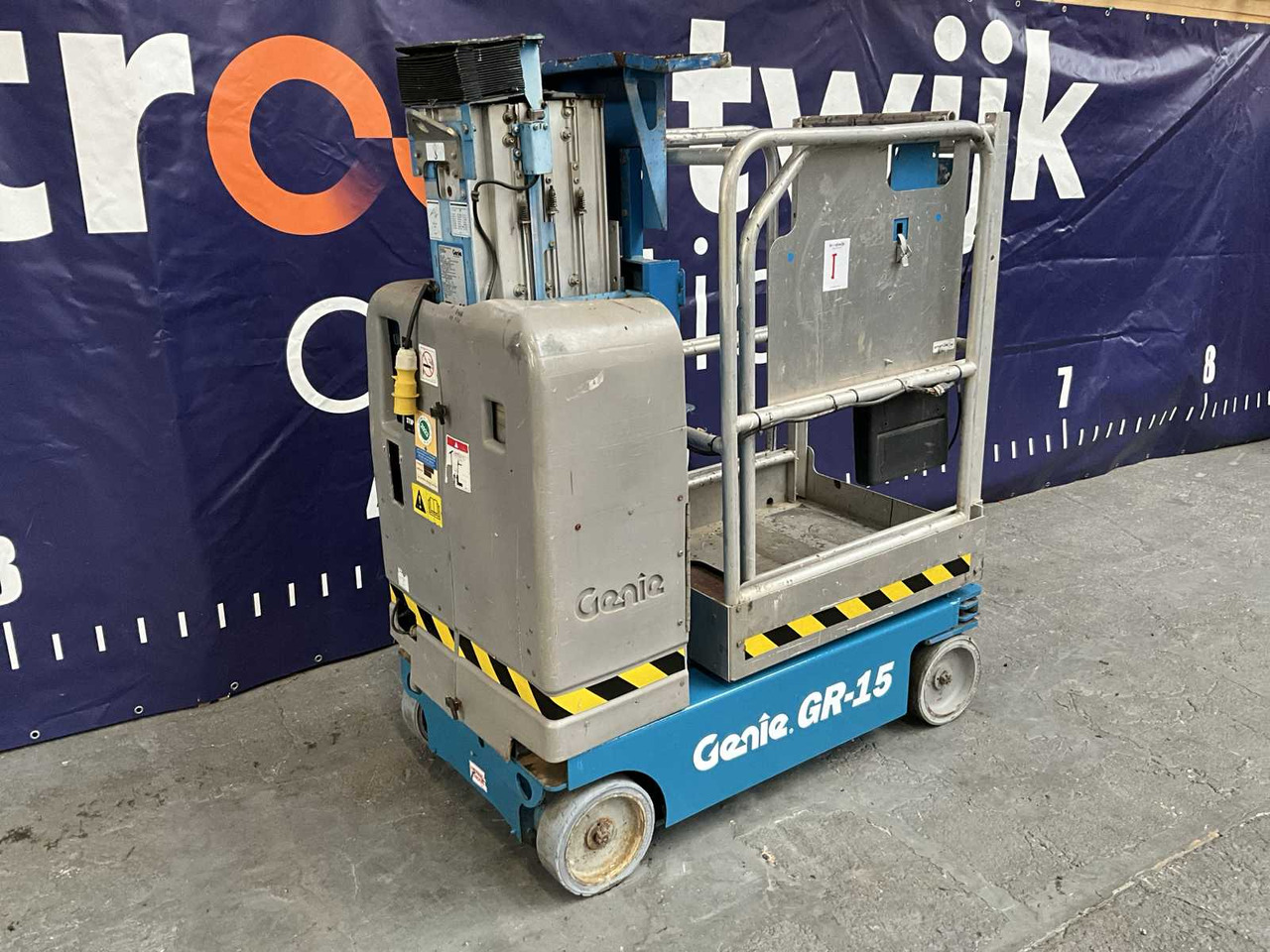 Genie GR-15 - Aerial platform: picture 1 Genie GR-15 - Aerial platform: picture 1