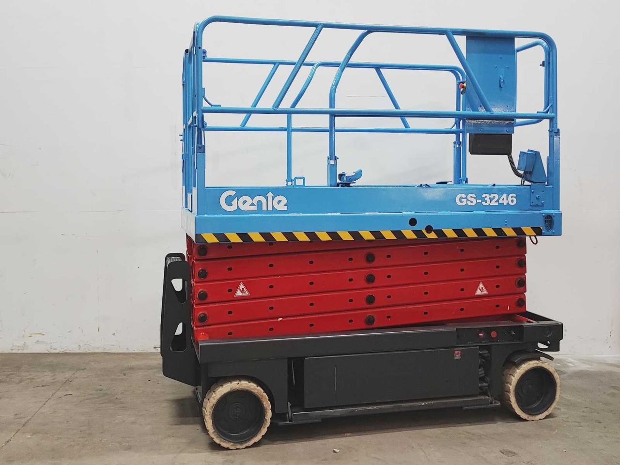 Genie GS-3246 - Aerial platform: picture 3 Genie GS-3246 - Aerial platform: picture 3