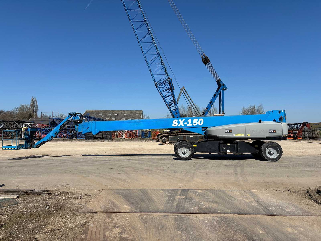 Genie SX-150 - Aerial platform: picture 1 Genie SX-150 - Aerial platform: picture 1