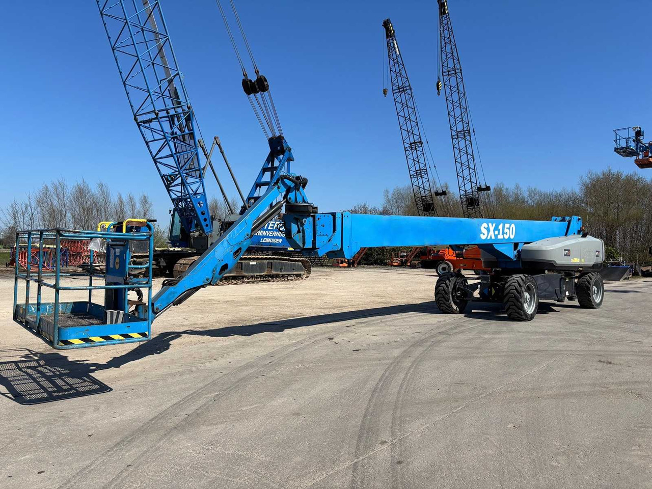 Genie SX-150 - Aerial platform: picture 2 Genie SX-150 - Aerial platform: picture 2