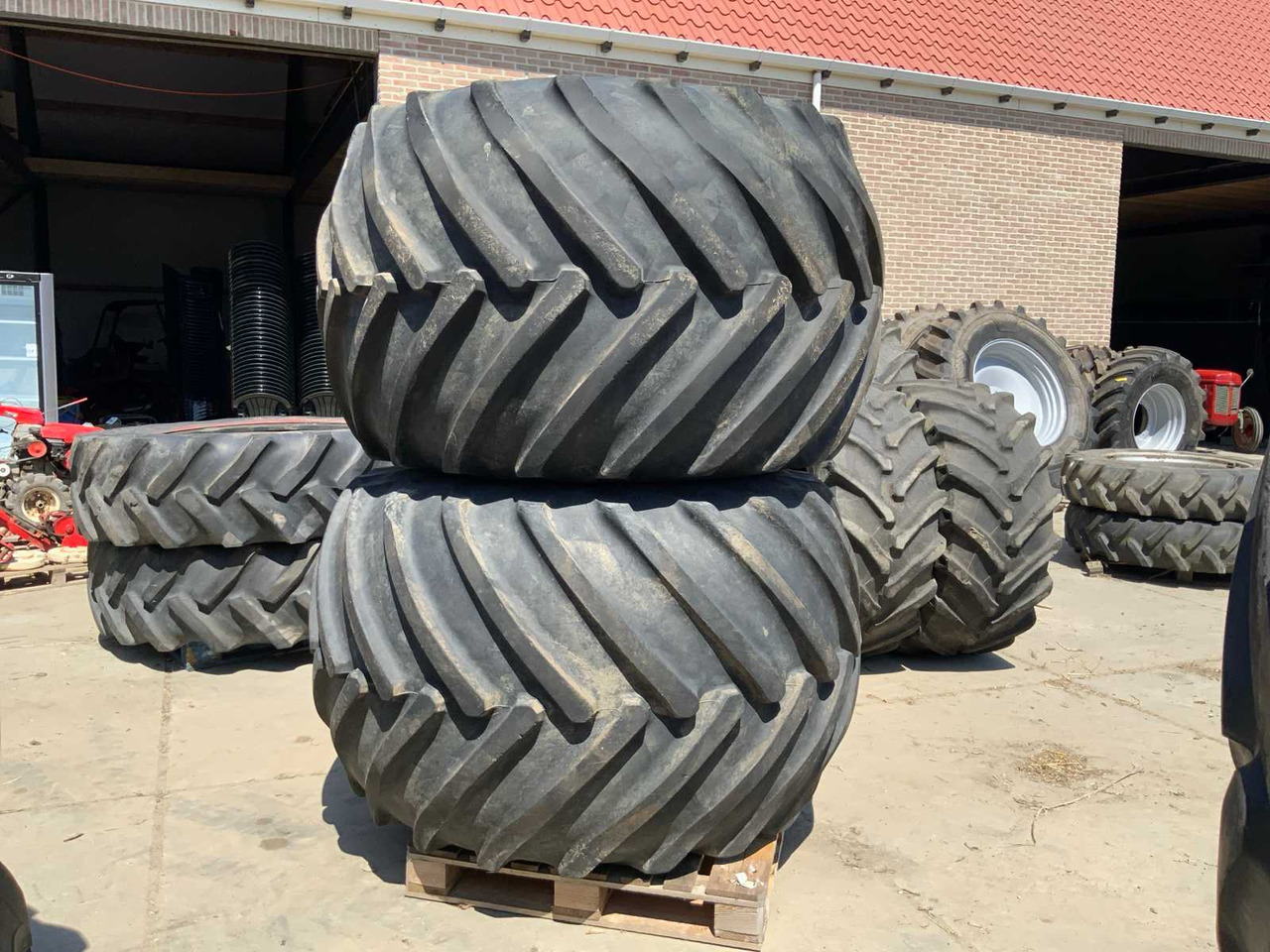 Good Year Super terra -grip - Wheels and tires for Farm tractor: picture 1 Good Year Super terra -grip - Wheels and tires for Farm tractor: picture 1