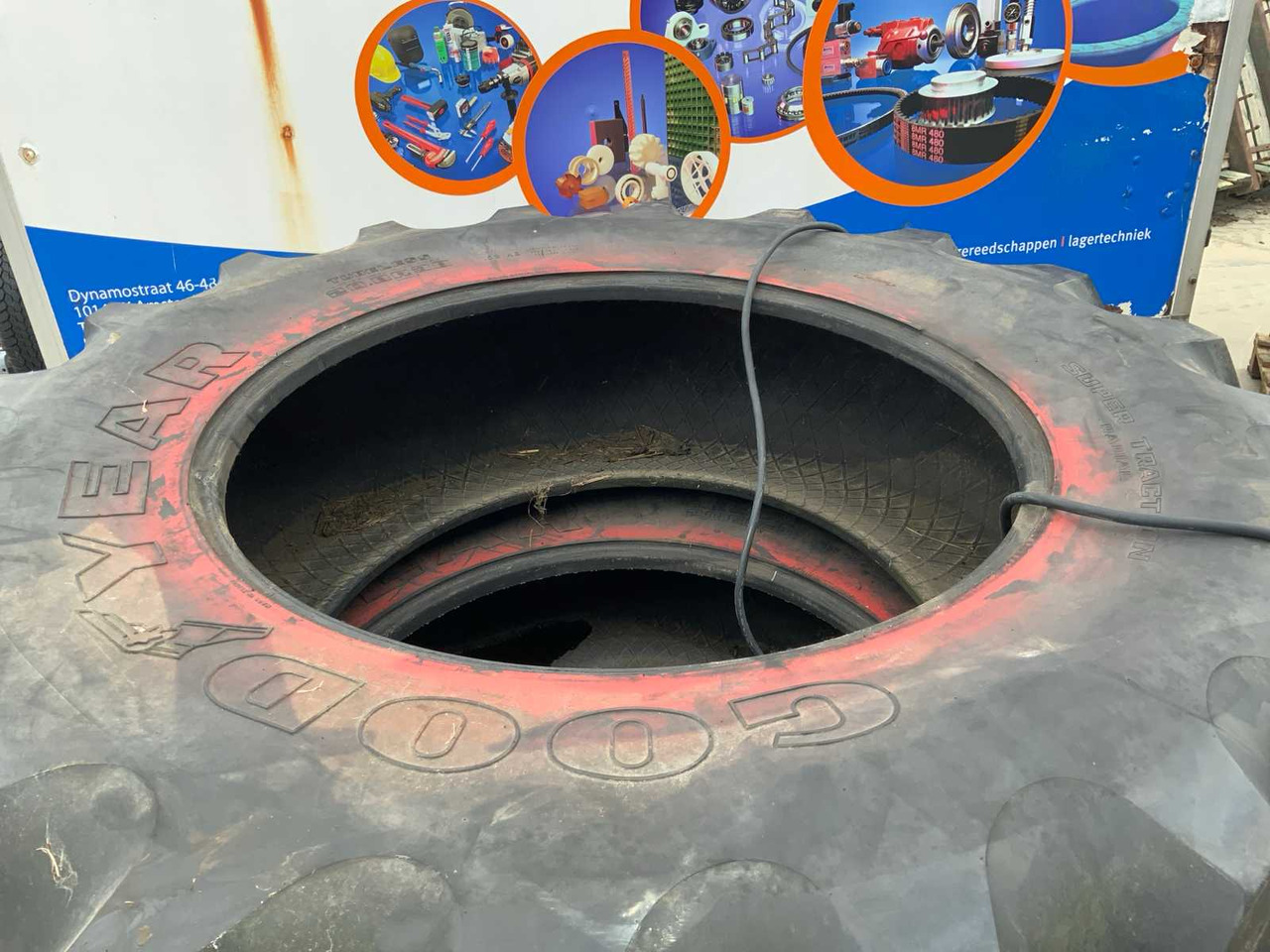 Good Year Super traxion - Wheels and tires for Farm tractor: picture 3 Good Year Super traxion - Wheels and tires for Farm tractor: picture 3