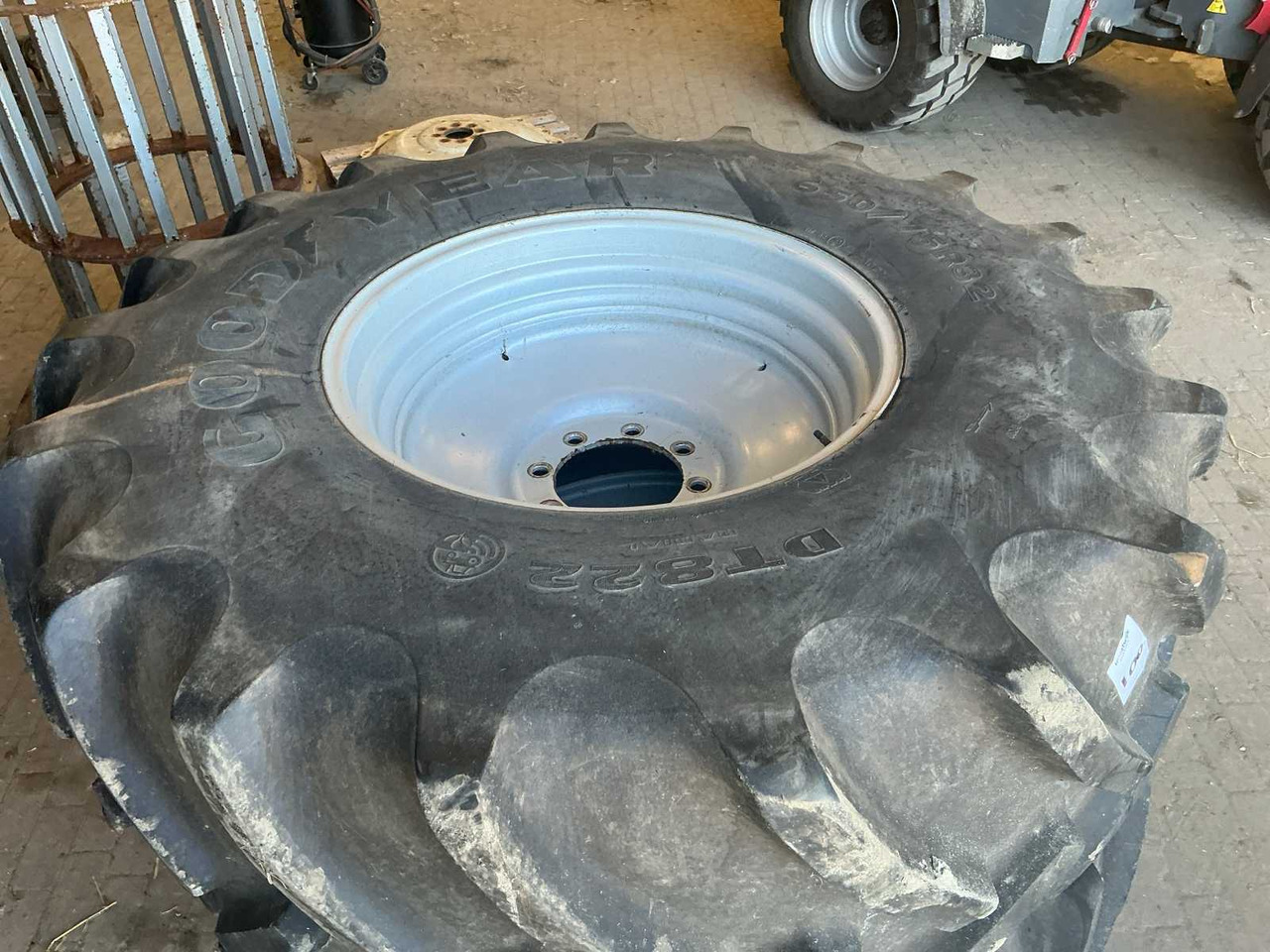 Goodyear - Wheels and tires for Farm tractor: picture 3 Goodyear - Wheels and tires for Farm tractor: picture 3
