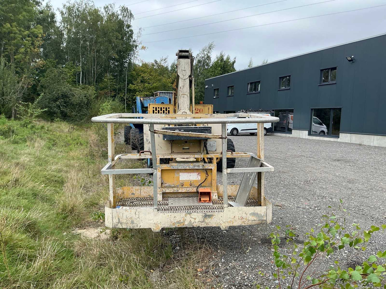 Grove AMZ68XT - Aerial platform: picture 2 Grove AMZ68XT - Aerial platform: picture 2