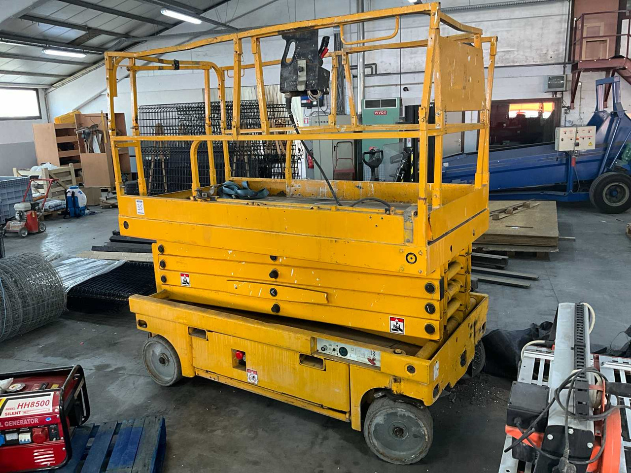 HAULOTTE COMPACT 12SN - Aerial platform: picture 2 HAULOTTE COMPACT 12SN - Aerial platform: picture 2