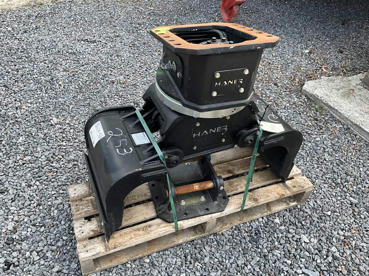 Haener HMZG200R Sorting Grab - Excavator bucket: picture 1 Haener HMZG200R Sorting Grab - Excavator bucket: picture 1