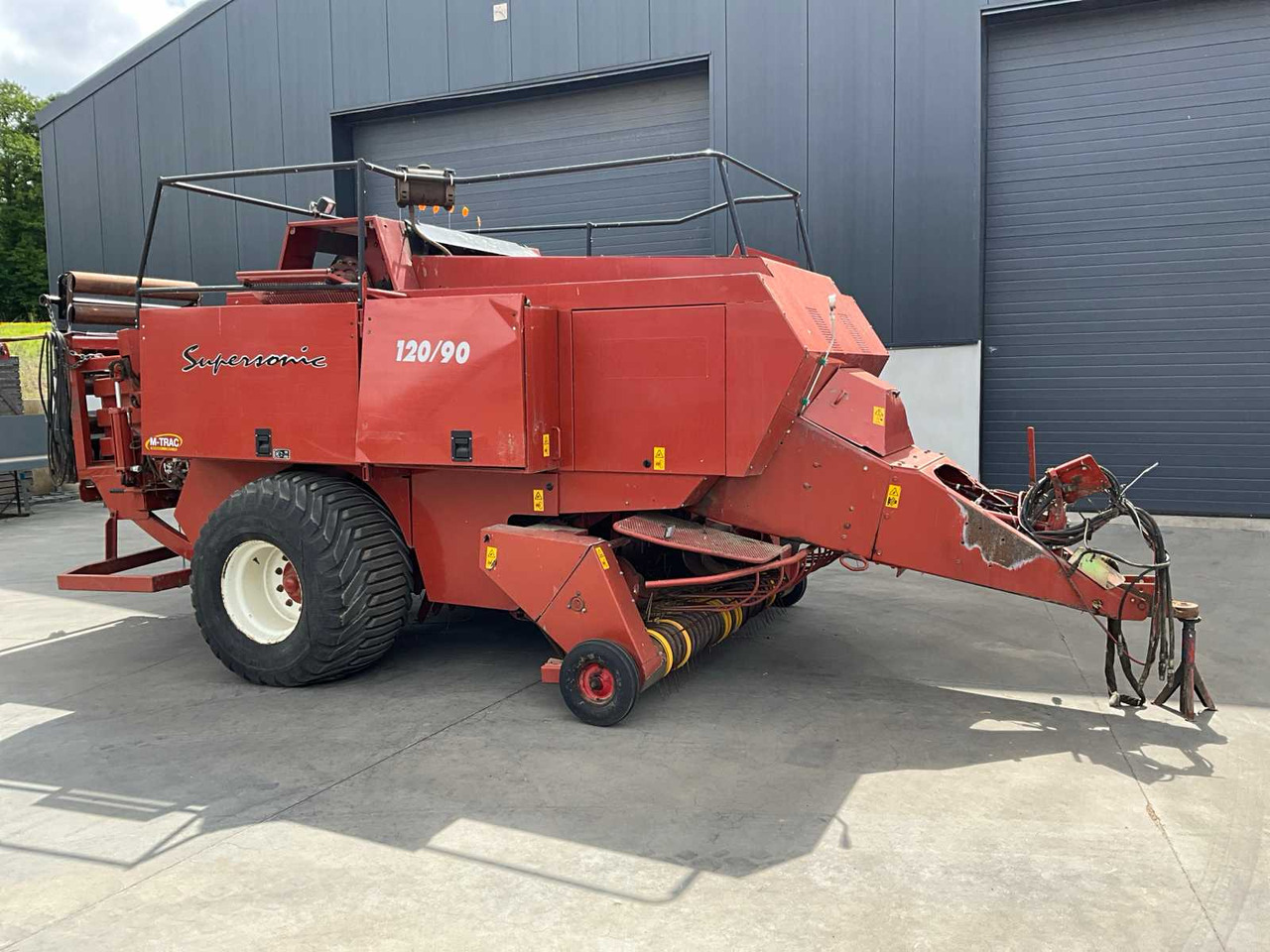 Hesston 120/90 - Square baler: picture 2 Hesston 120/90 - Square baler: picture 2