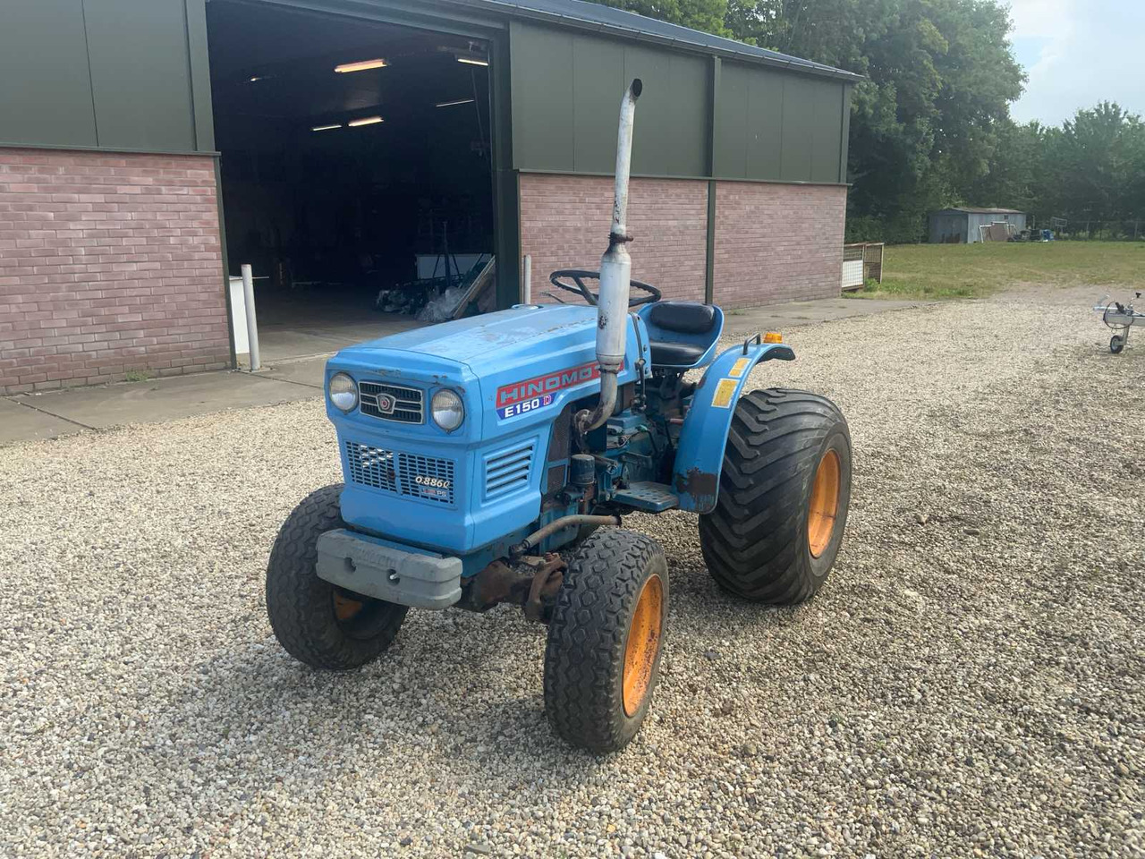 Hinomoto E150D - Compact tractor: picture 1 Hinomoto E150D - Compact tractor: picture 1