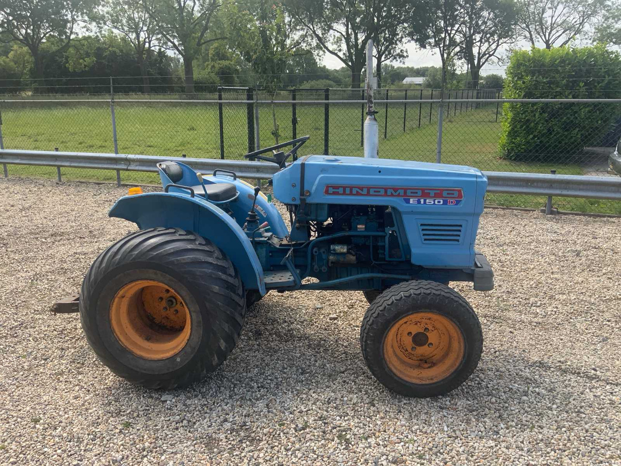 Hinomoto E150D - Compact tractor: picture 4 Hinomoto E150D - Compact tractor: picture 4