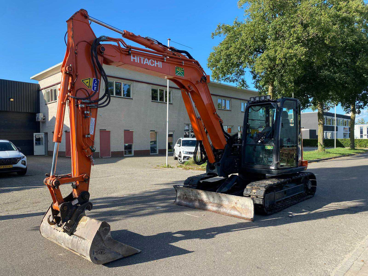 Hitachi - Crawler excavator: picture 1 Hitachi - Crawler excavator: picture 1