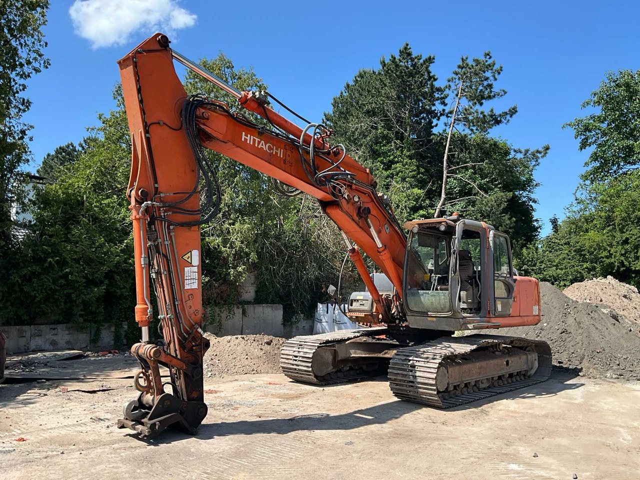 Hitachi ZX210 - Crawler excavator: picture 1 Hitachi ZX210 - Crawler excavator: picture 1