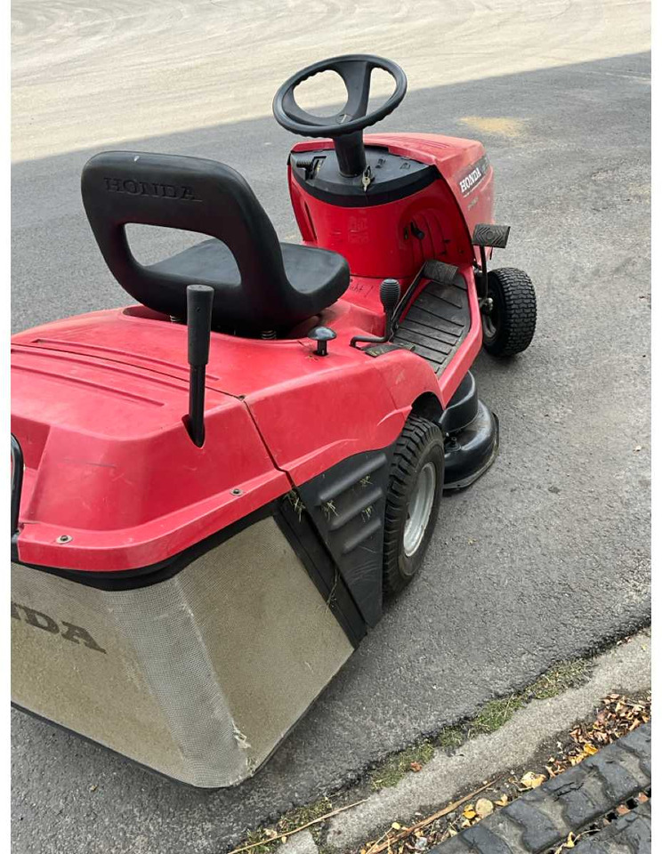 Honda V-Twin 21/4 Hydrostatic - Garden mower: picture 5 Honda V-Twin 21/4 Hydrostatic - Garden mower: picture 5