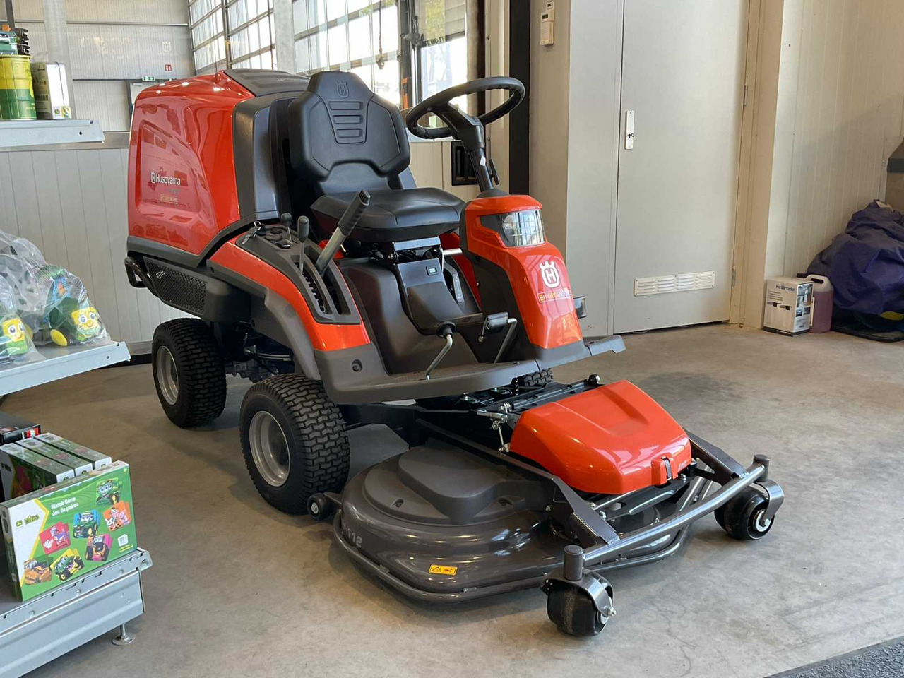 Husqvarna RC 318T - Garden mower: picture 2 Husqvarna RC 318T - Garden mower: picture 2