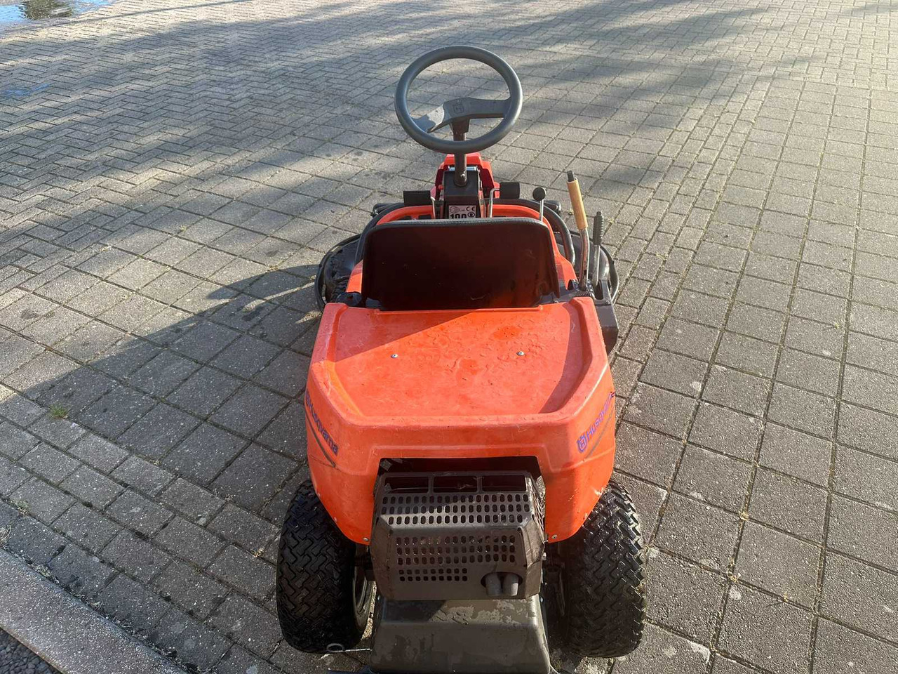 Husqvarna Rider 16 - Garden mower: picture 3 Husqvarna Rider 16 - Garden mower: picture 3