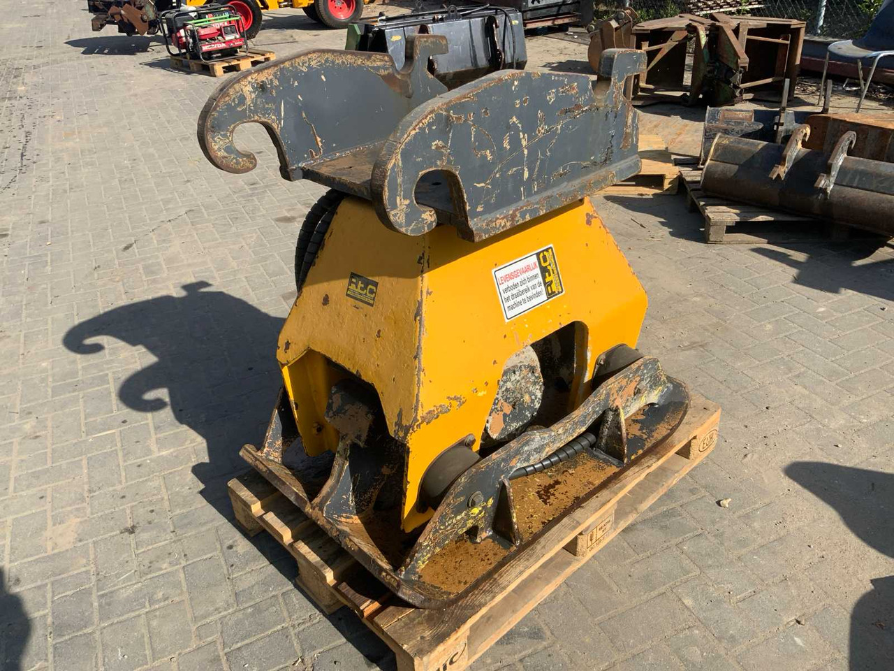 Hydraulic Plate Compactor for Excavator - Vibratory plate: picture 2 Hydraulic Plate Compactor for Excavator - Vibratory plate: picture 2