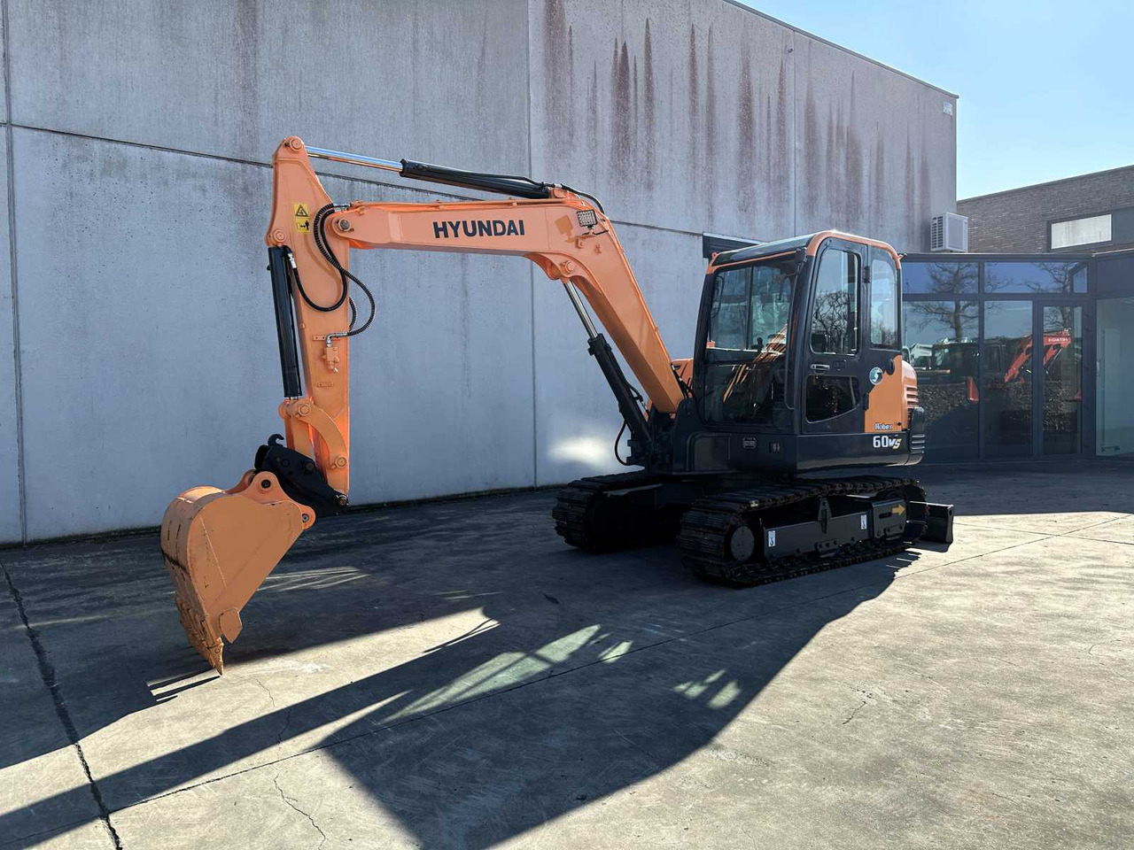 Hyundai R60VS - Crawler excavator: picture 1 Hyundai R60VS - Crawler excavator: picture 1