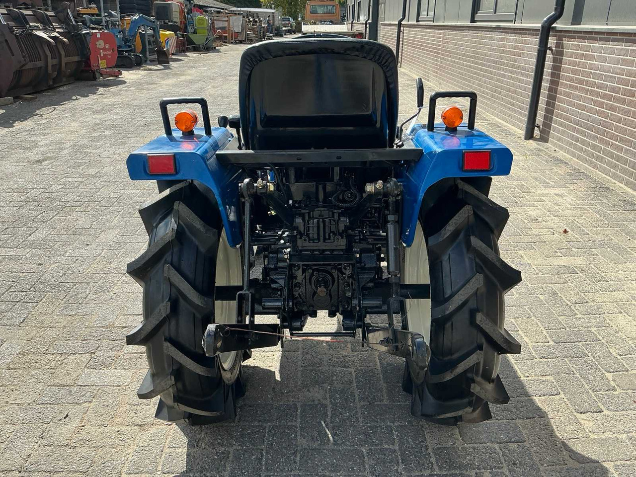 Iseki TM17 - Compact tractor: picture 5 Iseki TM17 - Compact tractor: picture 5