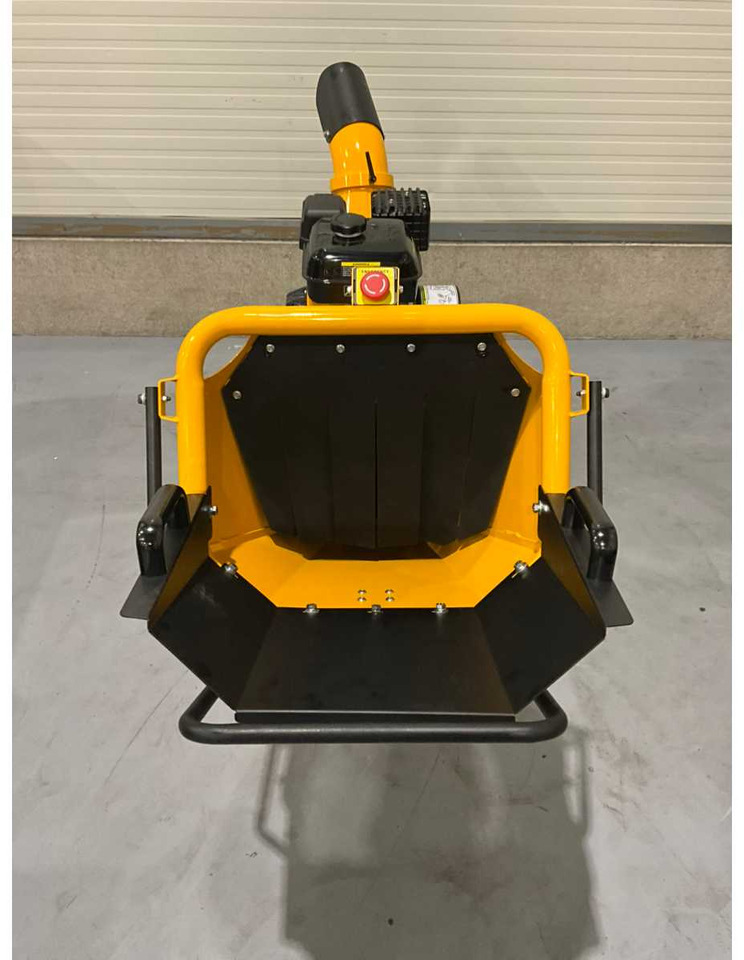 JCB CH75100P - Wood chipper: picture 5 JCB CH75100P - Wood chipper: picture 5