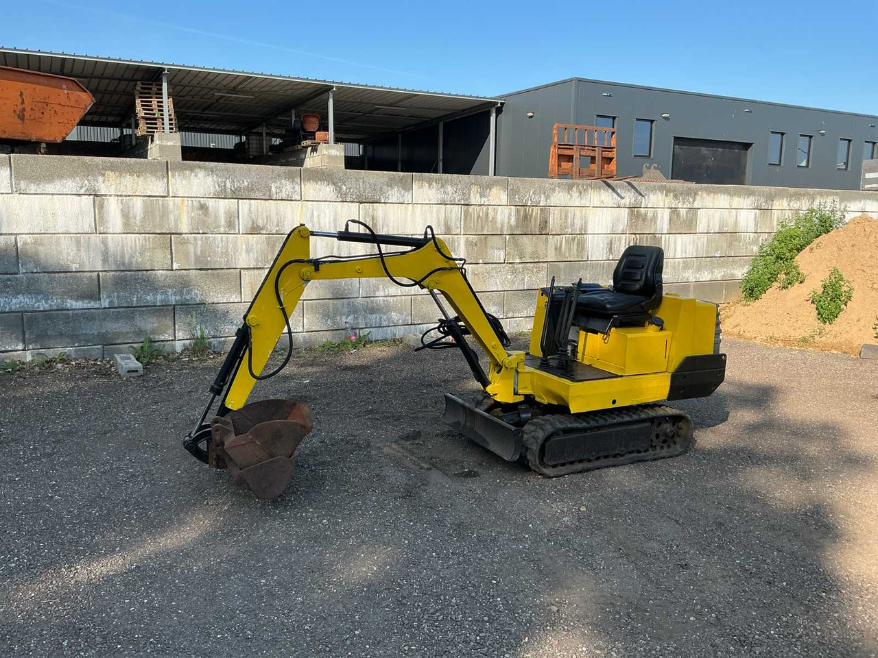 JCB - Mini excavator: picture 1 JCB - Mini excavator: picture 1