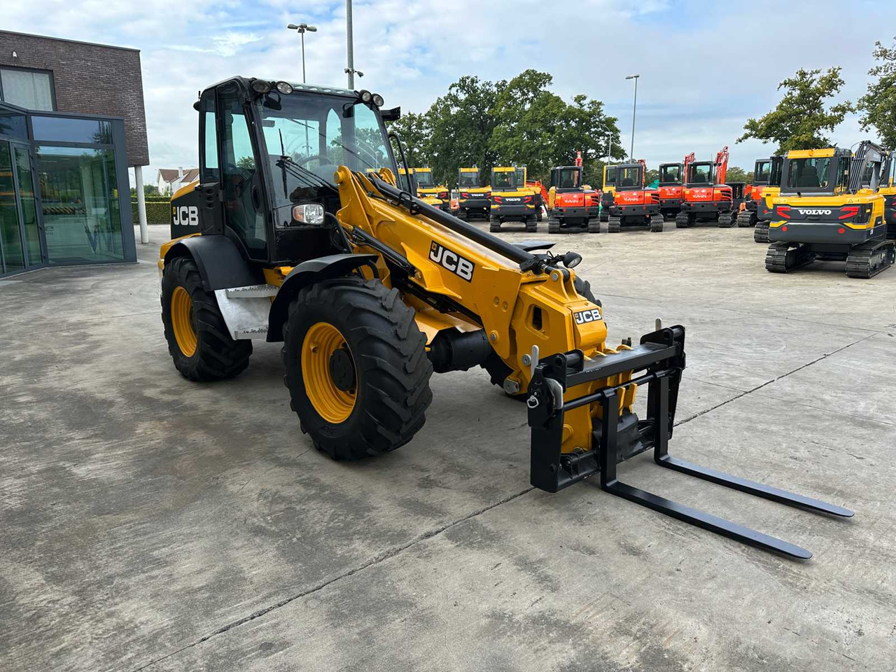 JCB TM310S - Wheel loader: picture 3 JCB TM310S - Wheel loader: picture 3