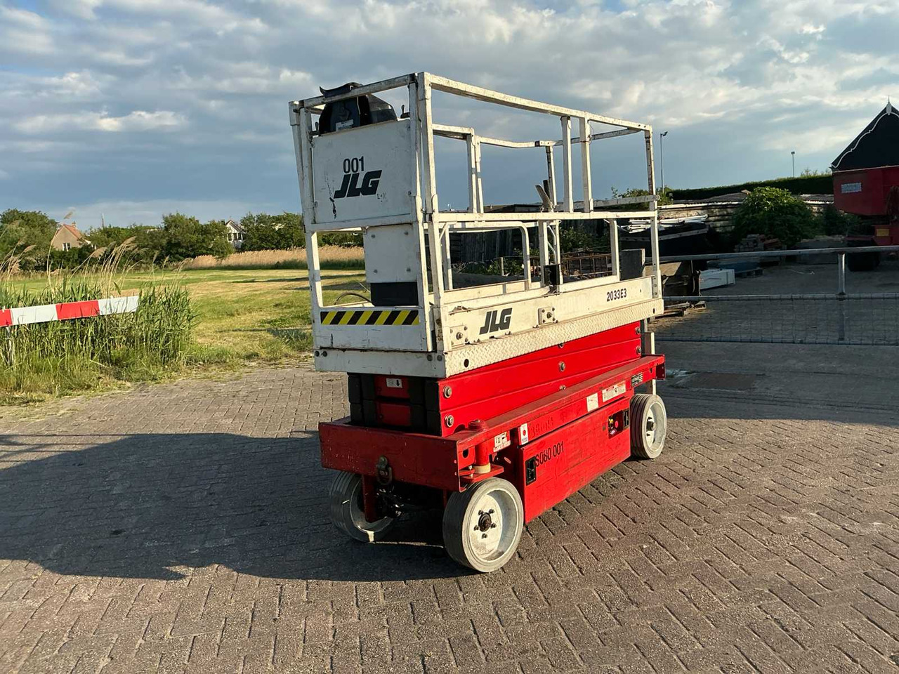 JLG 2033E3 - Aerial platform: picture 2 JLG 2033E3 - Aerial platform: picture 2