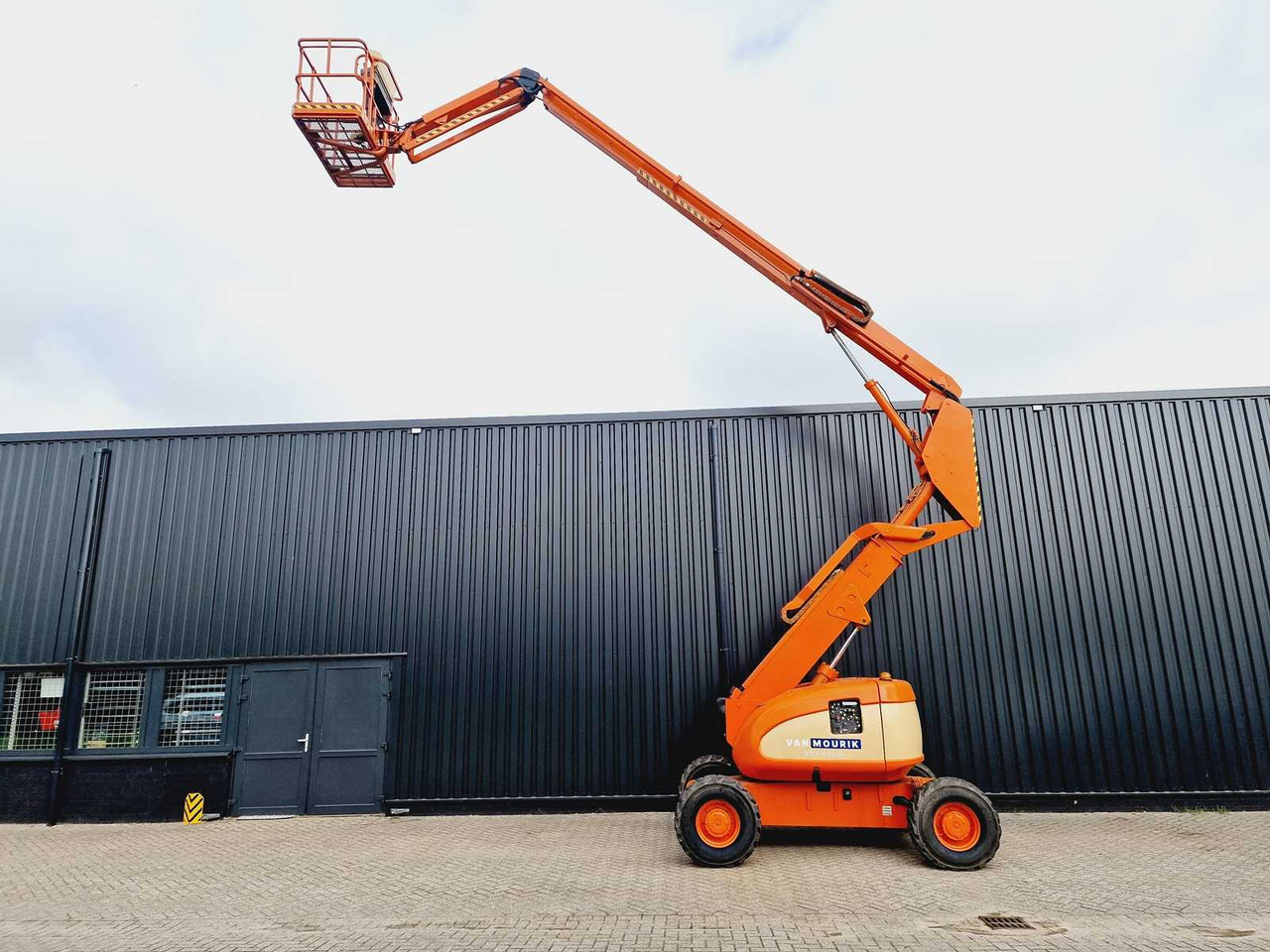 JLG 600 AJ - Aerial platform: picture 4 JLG 600 AJ - Aerial platform: picture 4