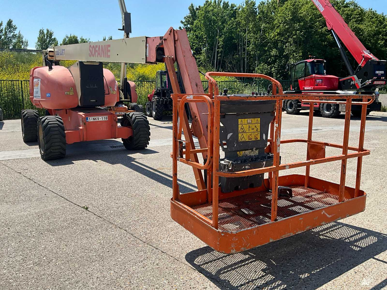 JLG 800AJ - Aerial platform: picture 3 JLG 800AJ - Aerial platform: picture 3