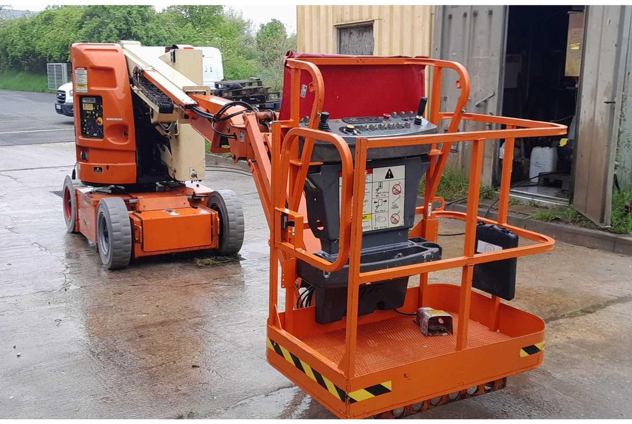 JLG E300AJP - Aerial platform: picture 3 JLG E300AJP - Aerial platform: picture 3