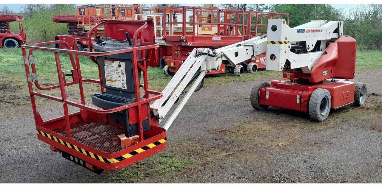 JLG E400AJPN - Aerial platform: picture 1 JLG E400AJPN - Aerial platform: picture 1