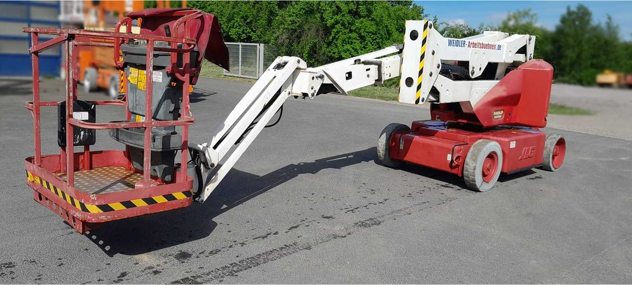 JLG E400AJPN - Aerial platform: picture 1 JLG E400AJPN - Aerial platform: picture 1