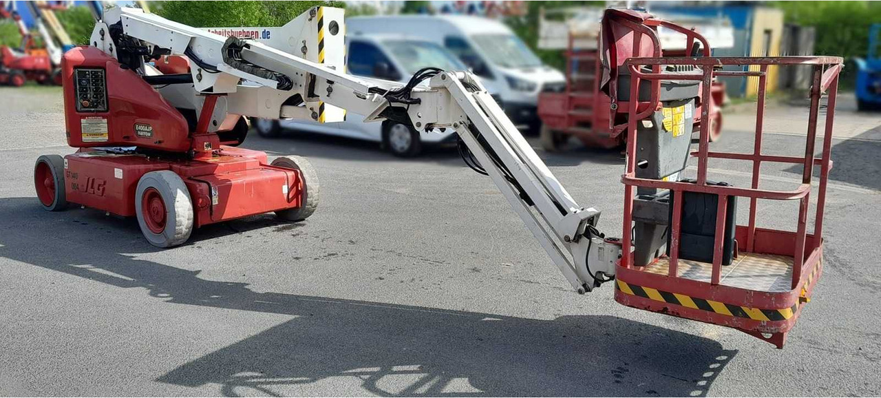 JLG E400AJPN - Aerial platform: picture 3 JLG E400AJPN - Aerial platform: picture 3