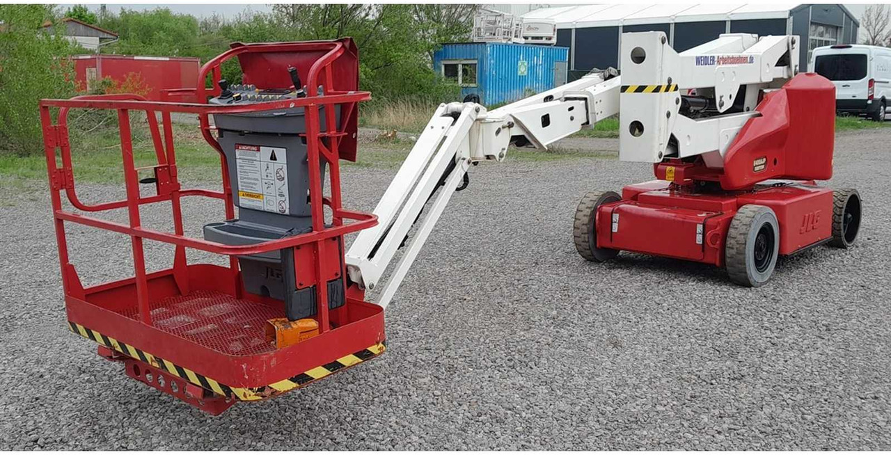 JLG E400AJPn - Aerial platform: picture 1 JLG E400AJPn - Aerial platform: picture 1