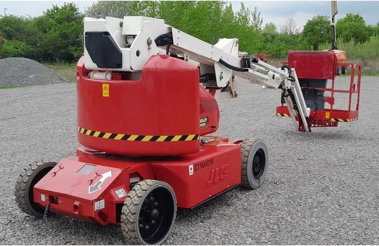 JLG E400AJPn - Aerial platform: picture 4 JLG E400AJPn - Aerial platform: picture 4