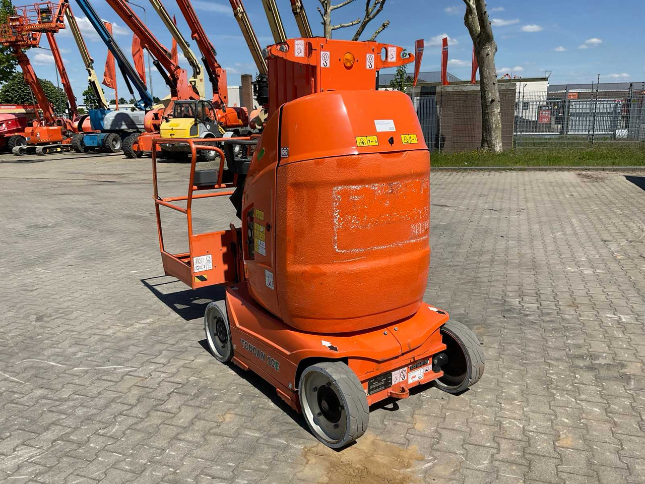 JLG Toucan 10E - Aerial platform: picture 5 JLG Toucan 10E - Aerial platform: picture 5
