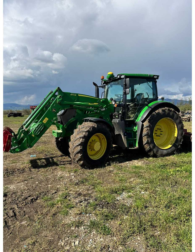 JOHN DEERE 6155R - Farm tractor: picture 2 JOHN DEERE 6155R - Farm tractor: picture 2
