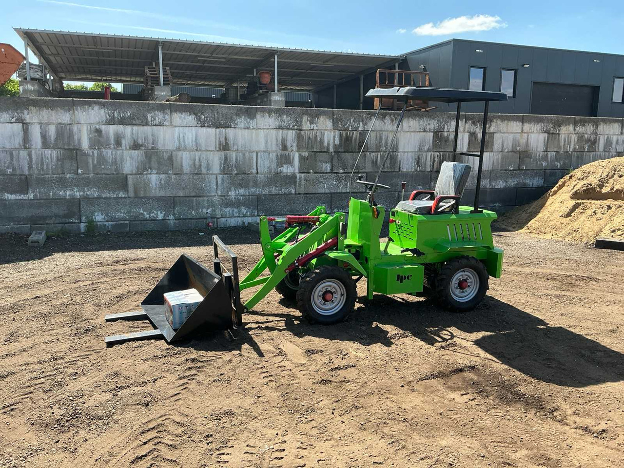 JPC EL16 - Wheel loader: picture 1 JPC EL16 - Wheel loader: picture 1