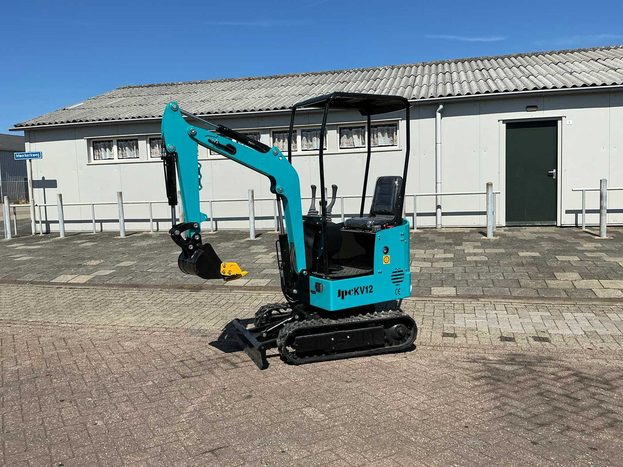 JPC KV12 - Mini excavator: picture 1 JPC KV12 - Mini excavator: picture 1