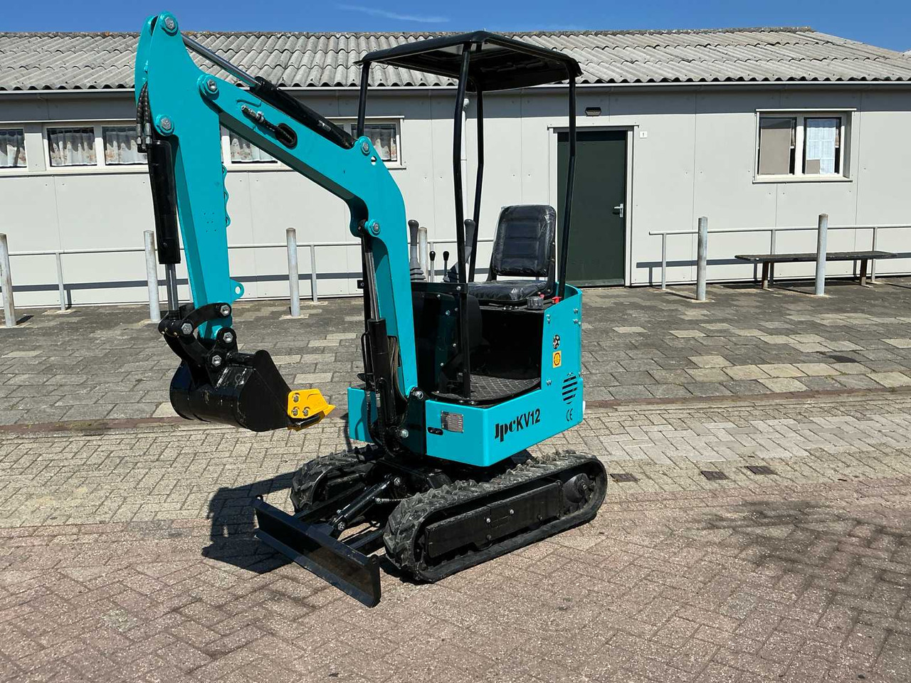 JPC KV12 - Mini excavator: picture 2 JPC KV12 - Mini excavator: picture 2