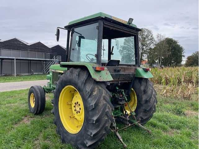 John Deere 1640 - Farm tractor: picture 2 John Deere 1640 - Farm tractor: picture 2