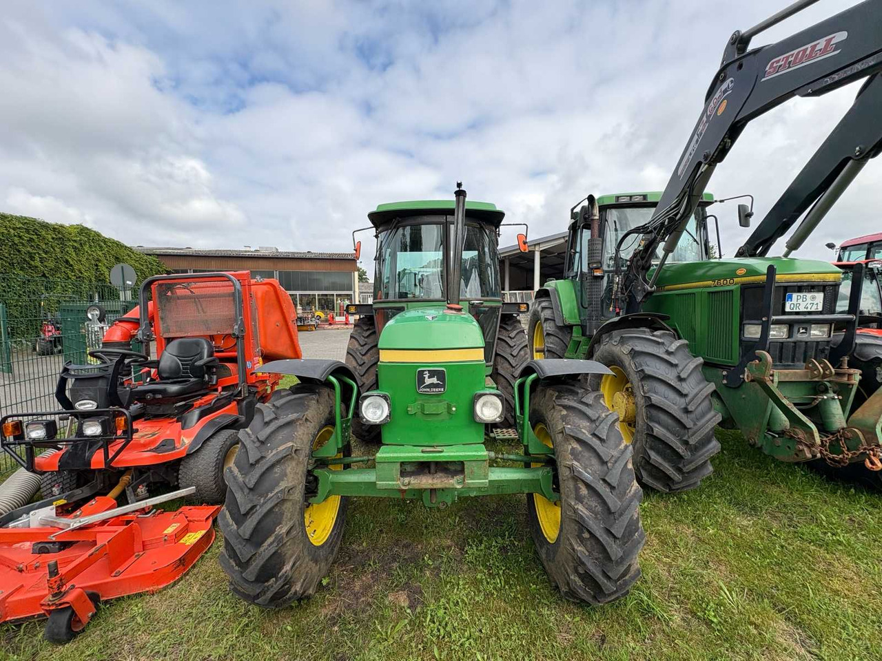 John Deere 2140 AB - Farm tractor: picture 2 John Deere 2140 AB - Farm tractor: picture 2