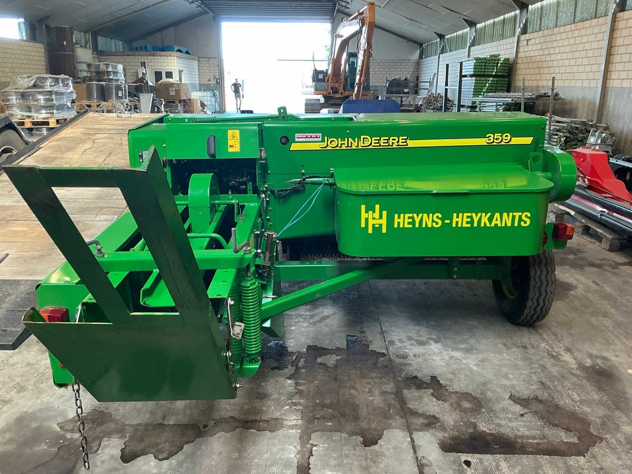 John Deere 359 - Square baler: picture 4 John Deere 359 - Square baler: picture 4