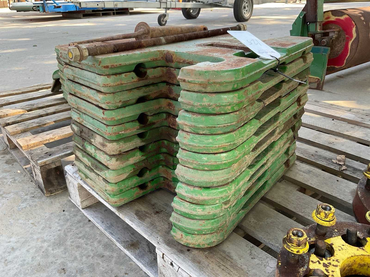 John Deere 50 kg - Front loader for tractor: picture 2 John Deere 50 kg - Front loader for tractor: picture 2