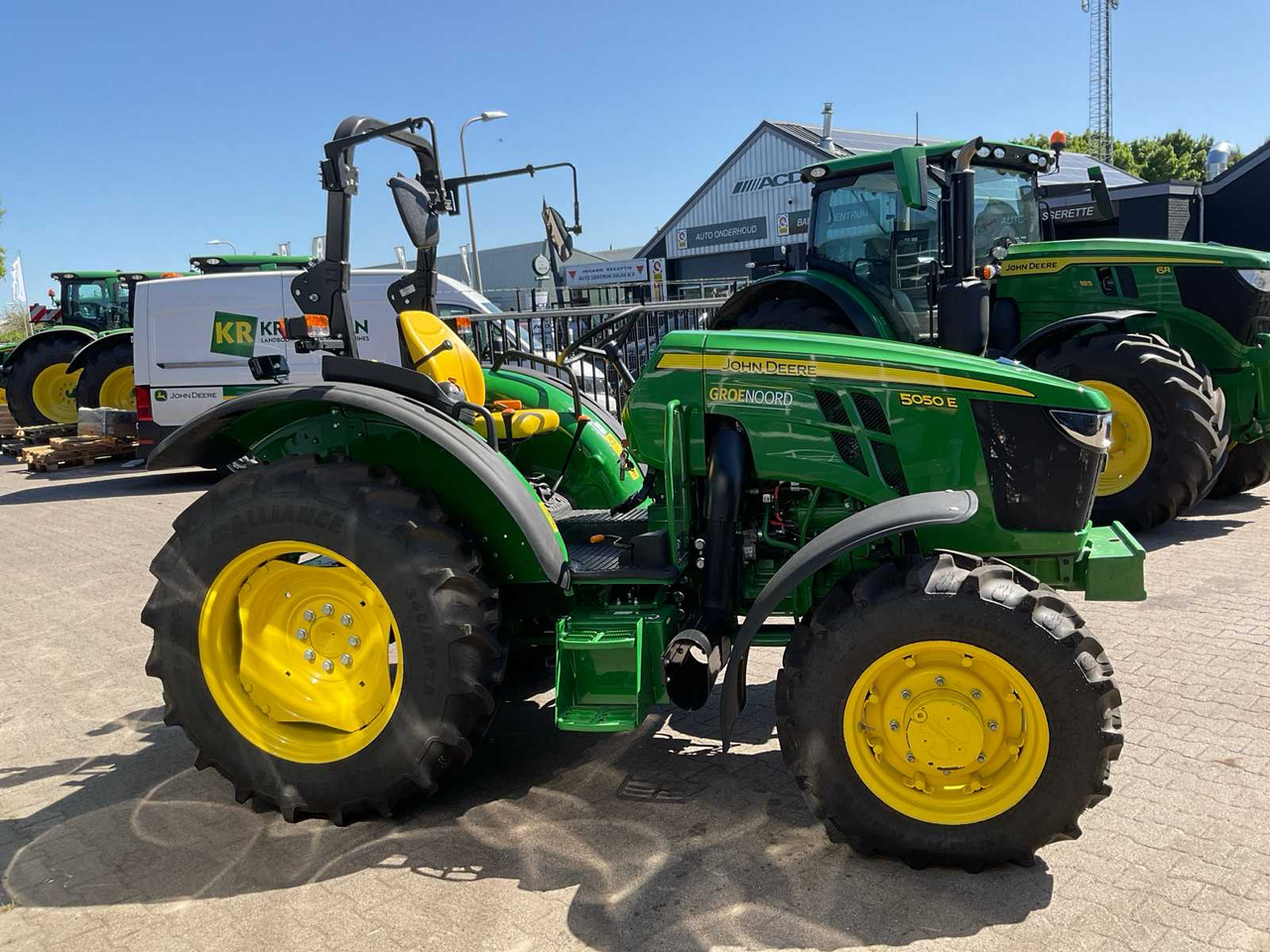 John Deere 5050E - Farm tractor: picture 5 John Deere 5050E - Farm tractor: picture 5